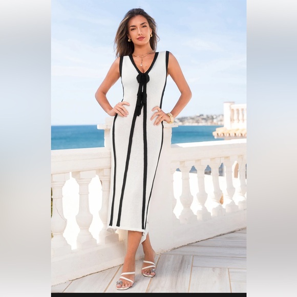 Dress Code Two-Toned Midi Sweater Dress - Picture 2 of 6